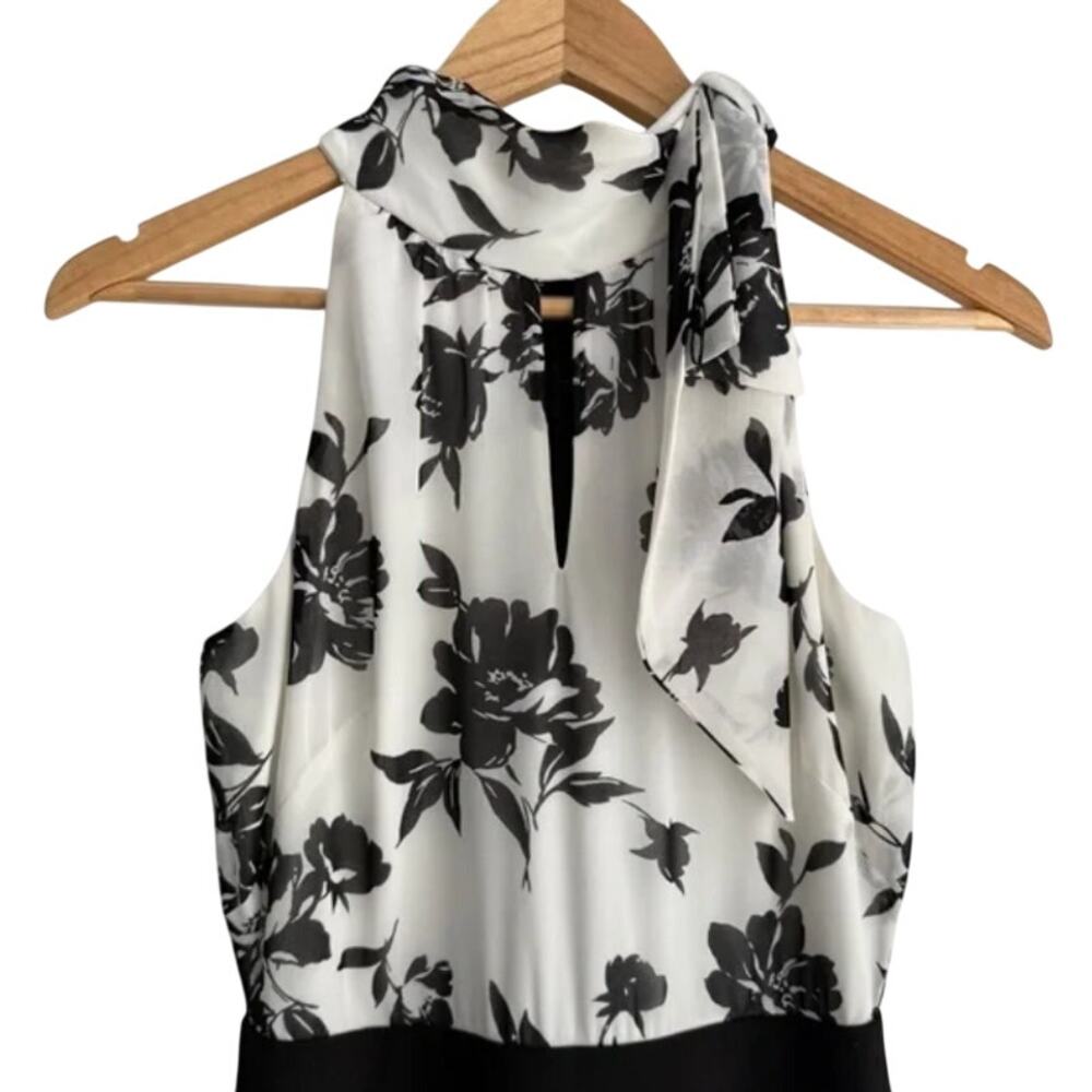 White House Black Market Floral Halter Neck Wide Leg Jumpsuit NWT Size 8 - Picture 3 of 5